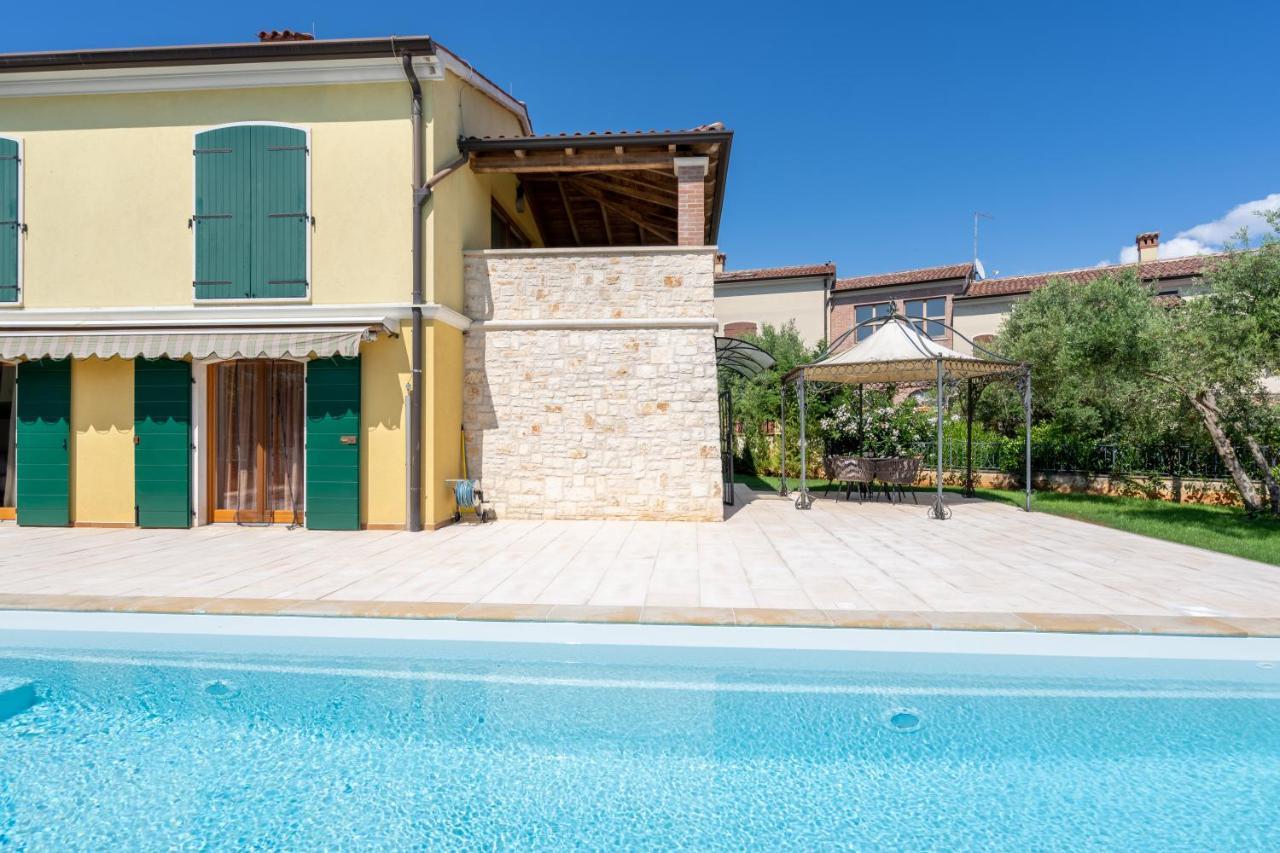 Charming Orange With Private Pool And Garden Oasis * Tar-Vabriga
