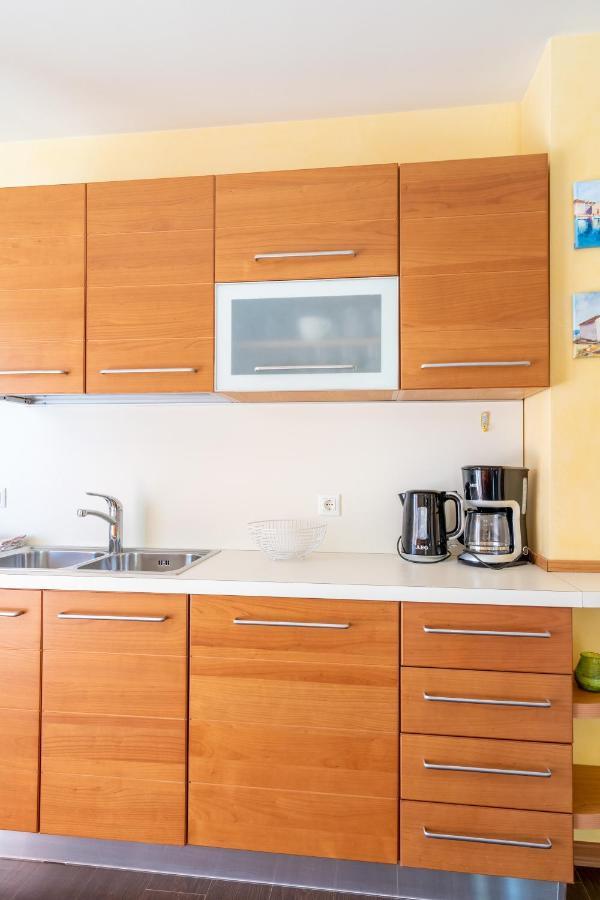 Charming Orange With Private Pool And Garden Oasis Tar-Vabriga