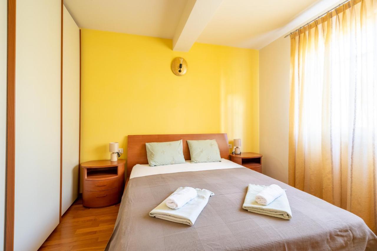 Charming Orange With Private Pool And Garden Oasis Apartment *